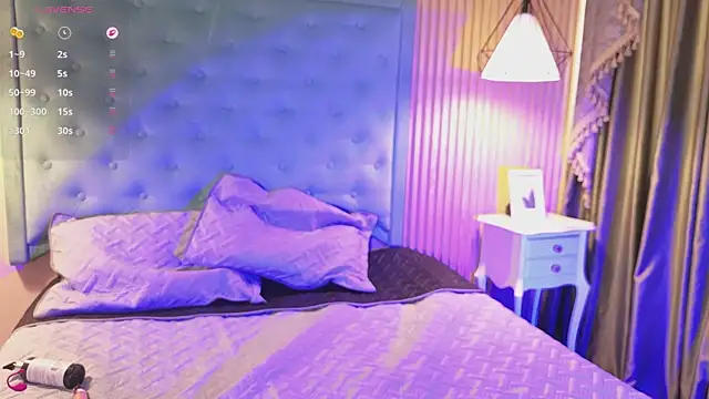 ninaBravu webcam