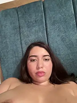 Webcam Model (Tara__Sexy)  is live.Free join now!
