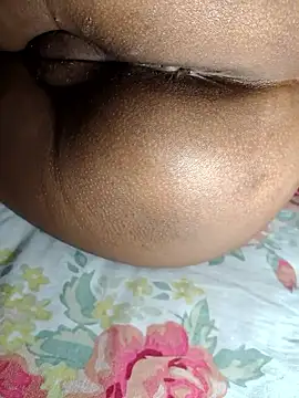 pariraj001 live sex cam