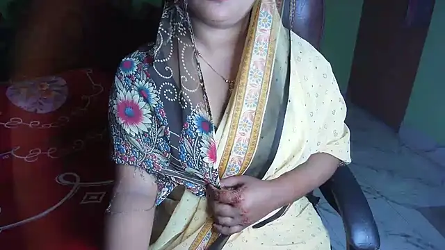 BengaliQueenStar webcam