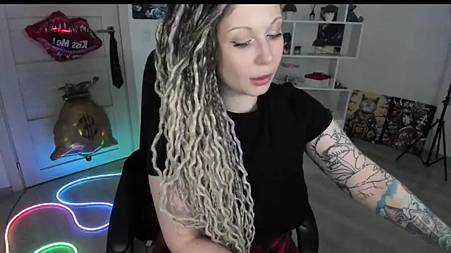 HoneySallyMoore webcam