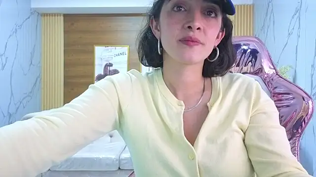 sara_lopez_s (F young) - Squirt like  river in youface