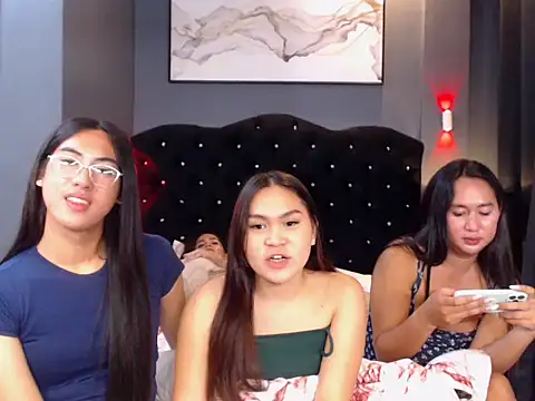 HOTTESTCANDYTS live sex cam
