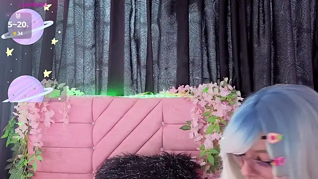 larah_uwu webcam