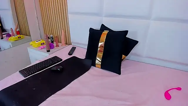GraceAlexa12 webcam