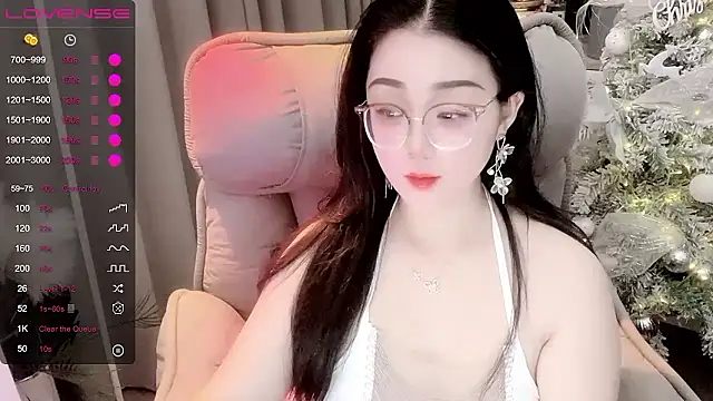 Monica-666888- webcam