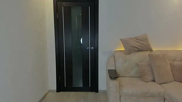 SweetSolana webcam