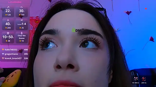 liana_kisses webcam