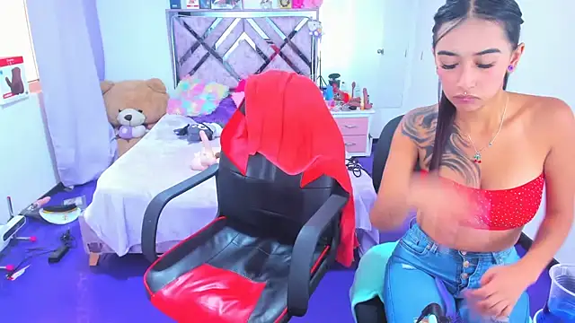 Luna_Analya webcam