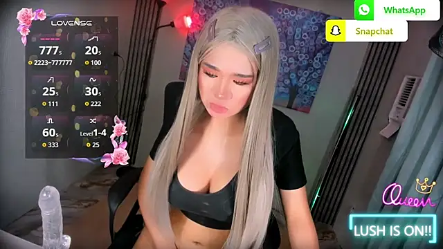 xBigSurpriseLorainex webcam