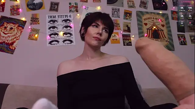 Luna_Blake