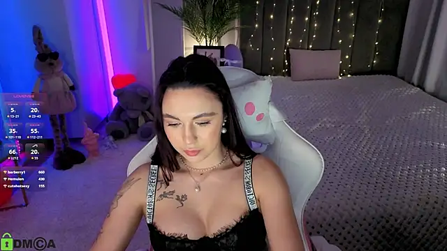 leri_star (F teen) - tease on the bed