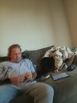 yourMasterisBored webcam