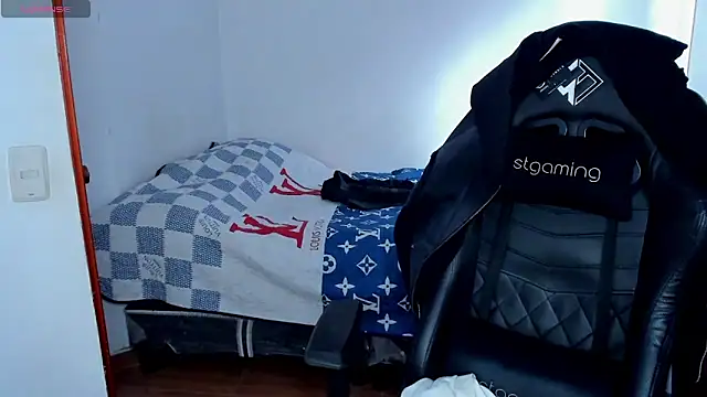 Tommy_Bred live sex cam