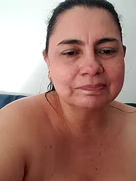 Webcam Model (michellrodriguez)  is live.Free join now!