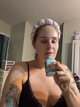 lolabunny9 webcam