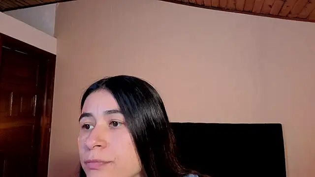ChloeTurner_ webcam