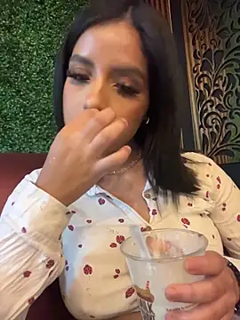 SusanneGrace webcam