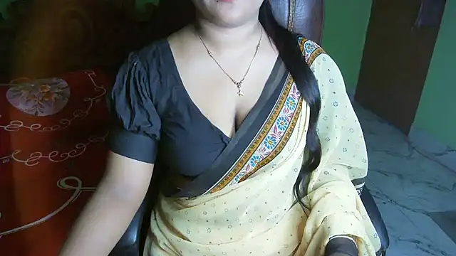 BengaliQueenStar webcam