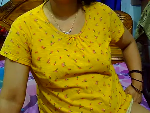 Horny_Doll24 webcam