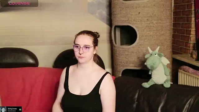 GamerGirl_Eve webcam