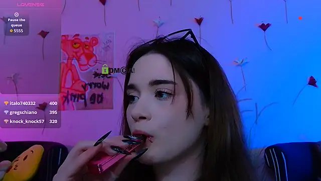 liana_kisses