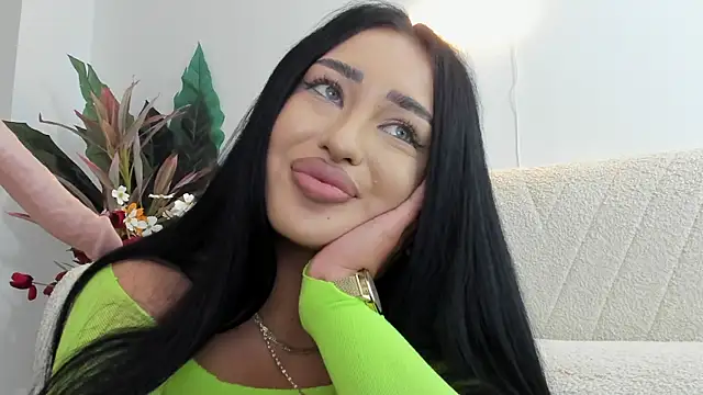 emeraldkatt (F young) - Turn me on daddy <3