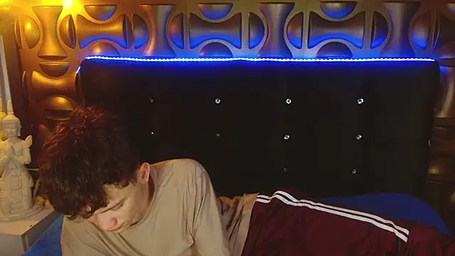 cruz_dante (M twink) - CUMING IN PUBLIC