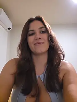 Webcam Model (MiaRides19)  is live.Free join now!