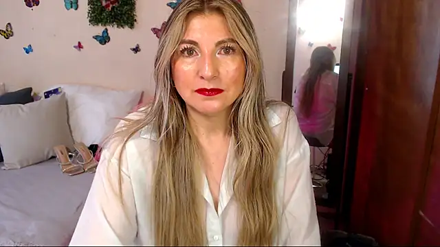 Jolie-Mature webcam