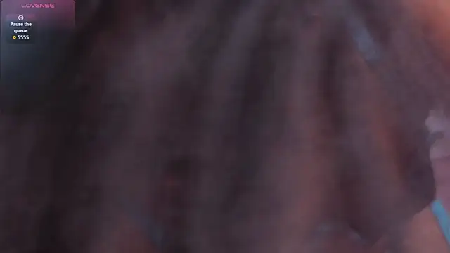 zia_cooper webcam