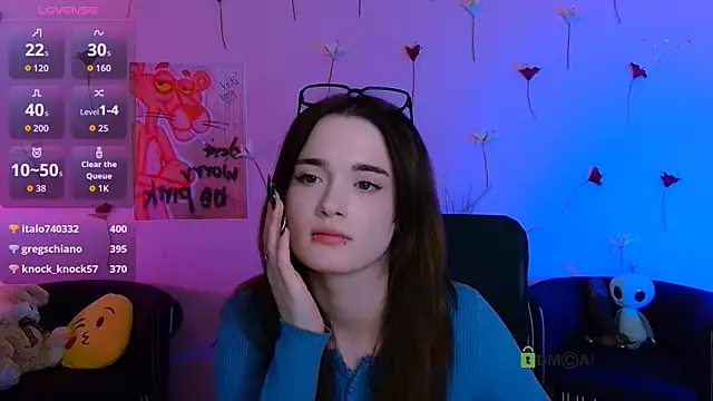 liana_kisses webcam