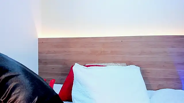 thamiina_ webcam