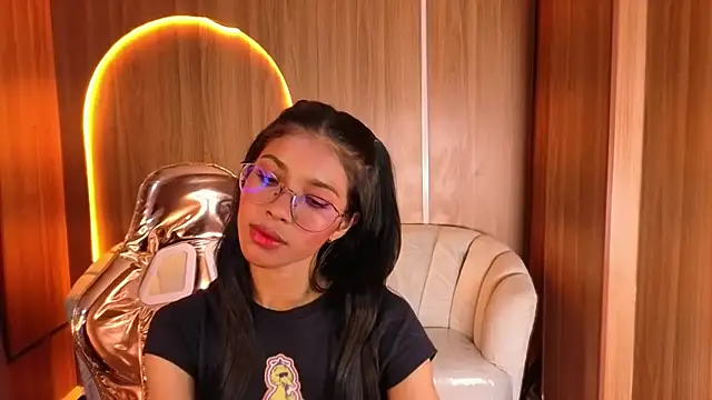 Alina_b_ webcam