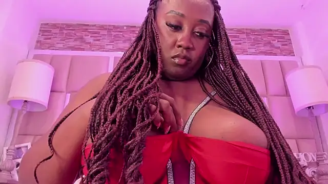 ShaniaBrownn webcam