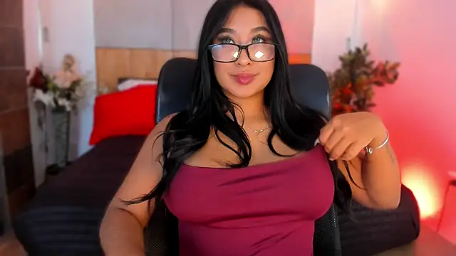 BellaHarllow webcam