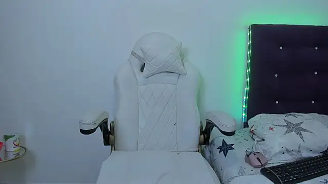 madelinesquirt webcam