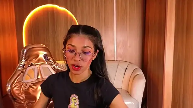 Alina_b_ webcam
