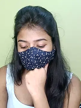Webcam Model (trinasa)  is live.Free join now!