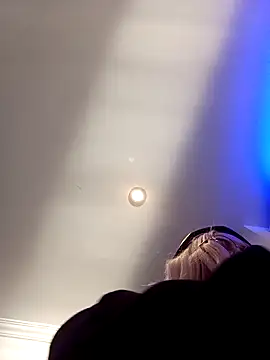 madelaine- webcam