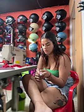 Kaily_Sweet16 webcam