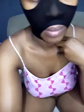 hotytoty26 - Hotytoty26's free webcam - UK Sex Cams