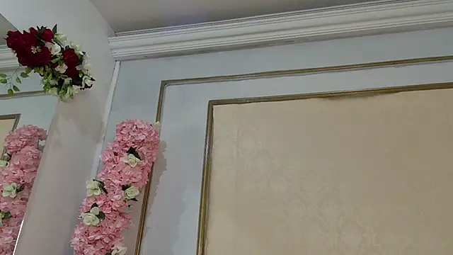 Roxxana-queen webcam