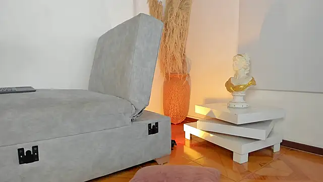 Amelie_Wine webcam
