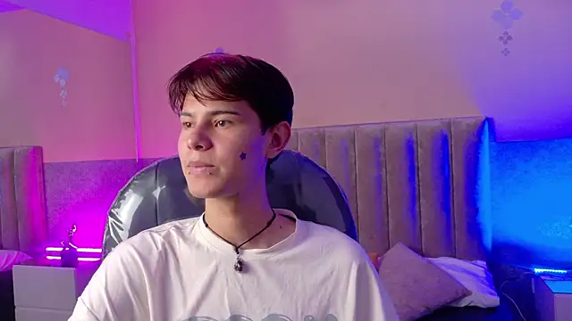 Derek_Sinn webcam