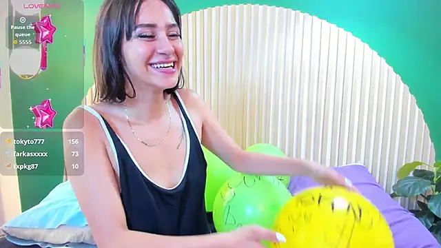 Alicecoule_ webcam