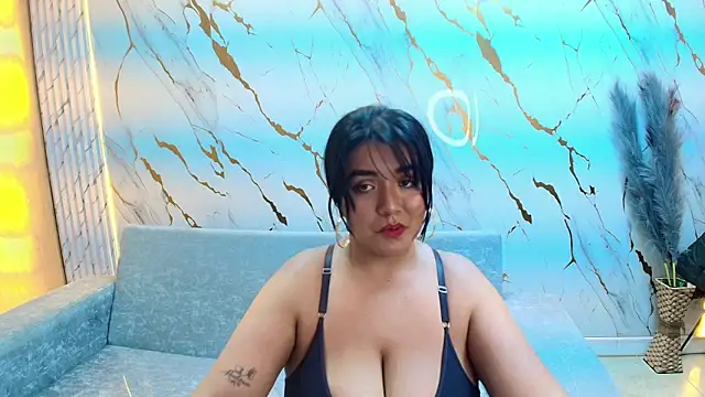 Sasha_tf webcam