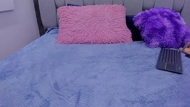 valeria-niuk webcam
