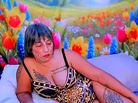 indianroxy webcam