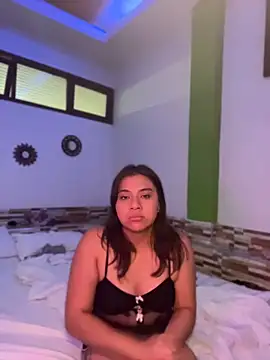 Poli_amor2025 webcam